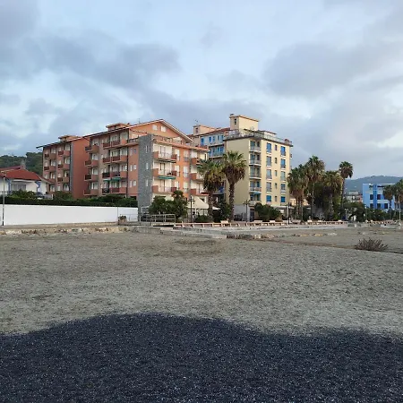 Sanbart Mare Nyaraló *